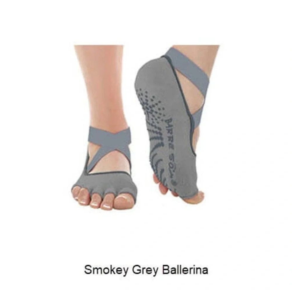 Barre Sox Grip Socks Color: Smokey Grey Ballerina